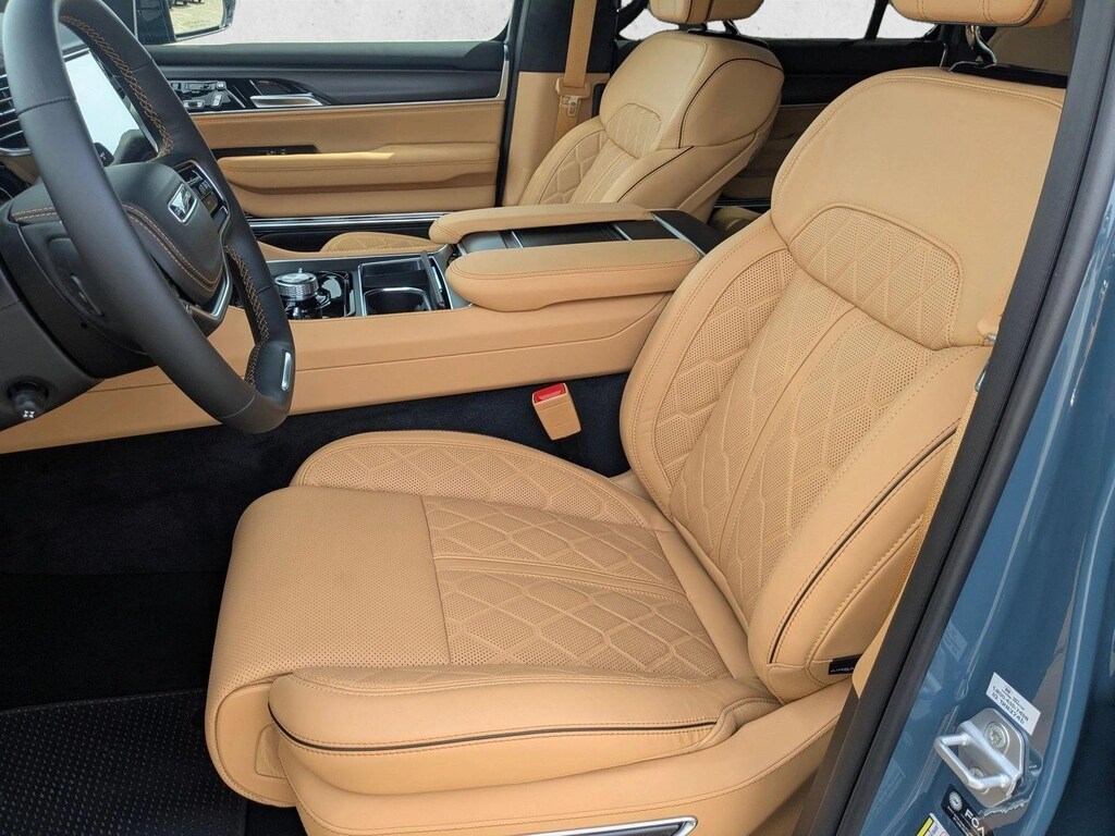 New 2026 Jeep Grand Wagoneer Summit Reserve SUV