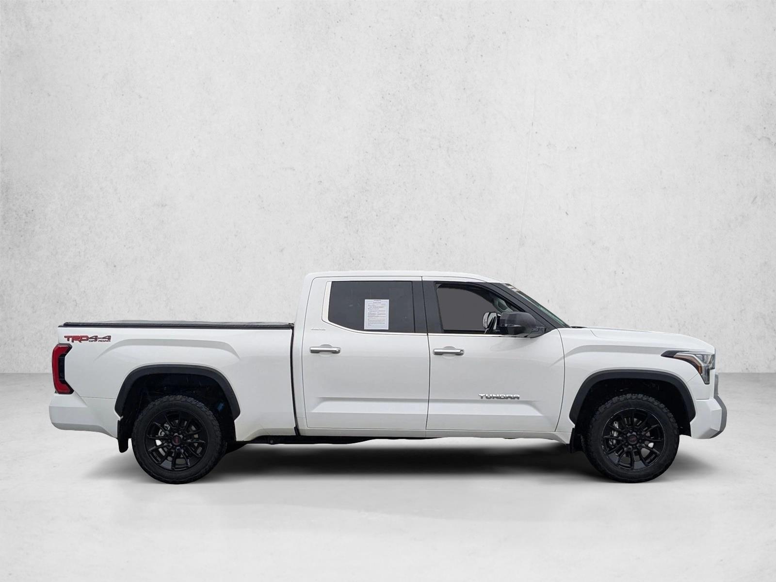 2022 Toyota Tundra Limited CrewMax photo 4