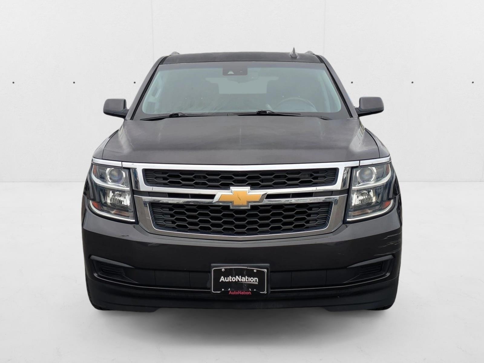 2016 Chevrolet Tahoe LT photo 2