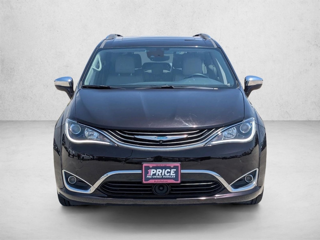 Used 2018 Chrysler Pacifica Hybrid Limited Mini-van Passenger