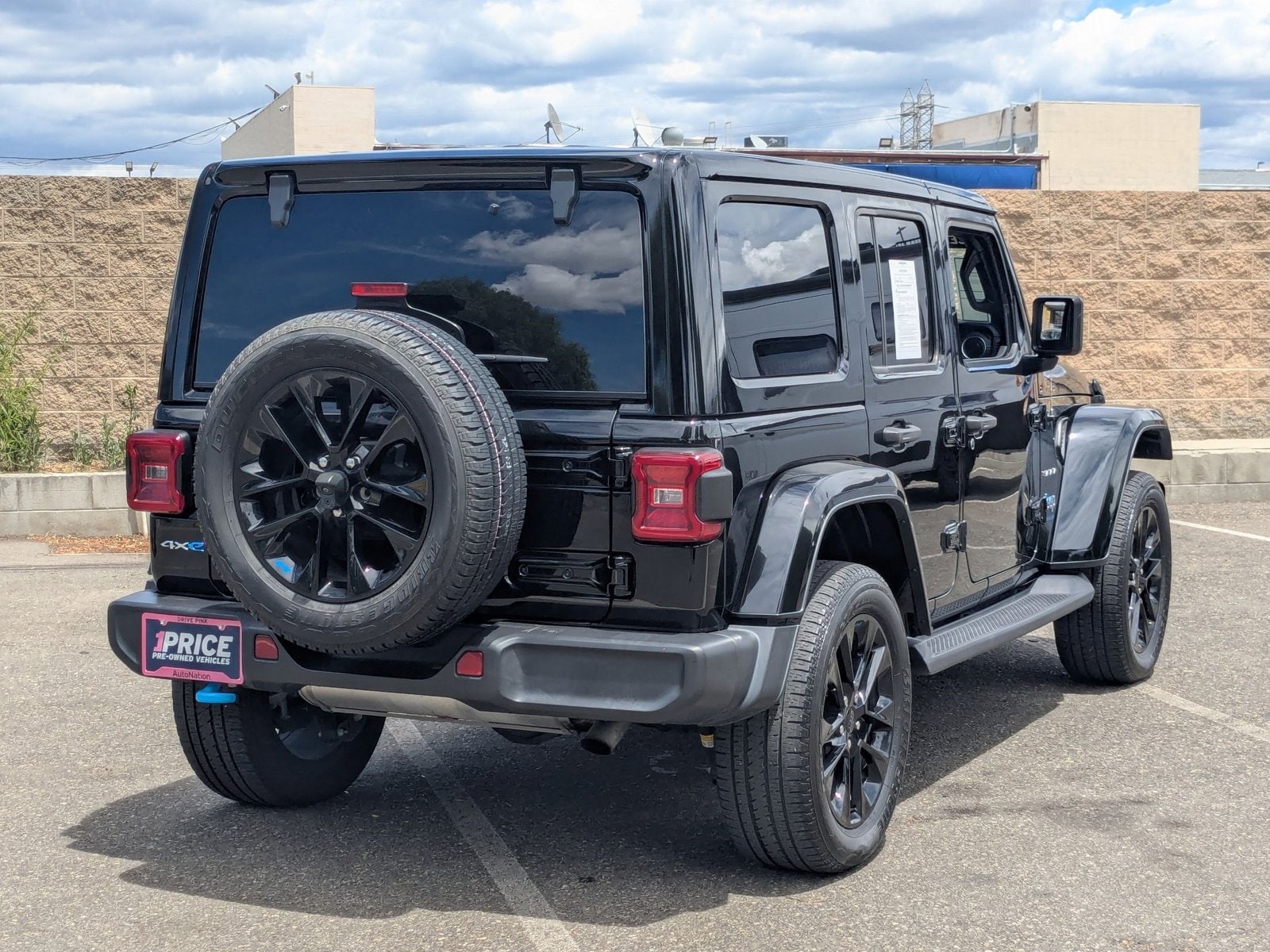 2023 Jeep Wrangler 4xe Sahara photo 4