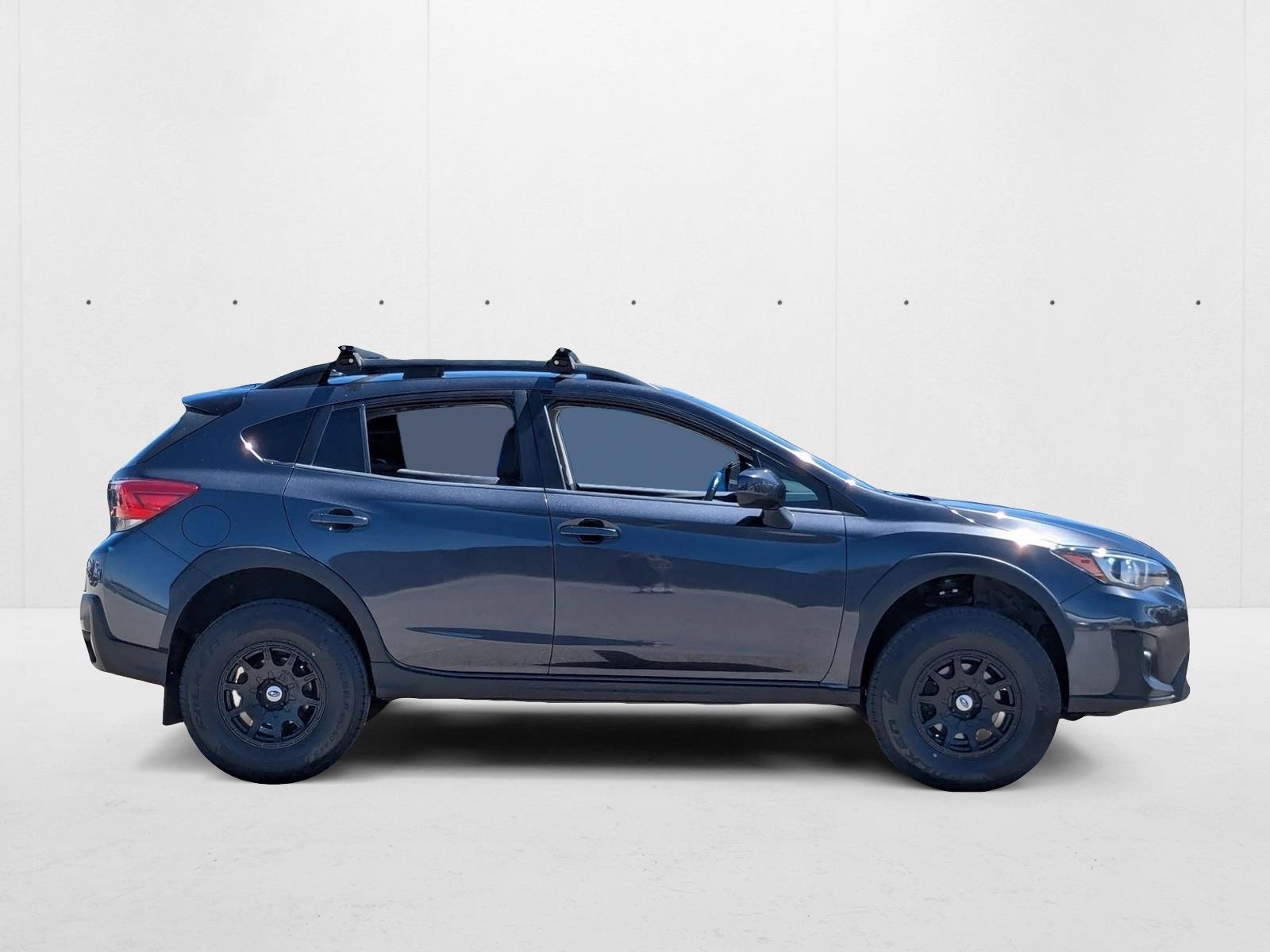 2018 Subaru Crosstrek 2.0i Premium photo 2