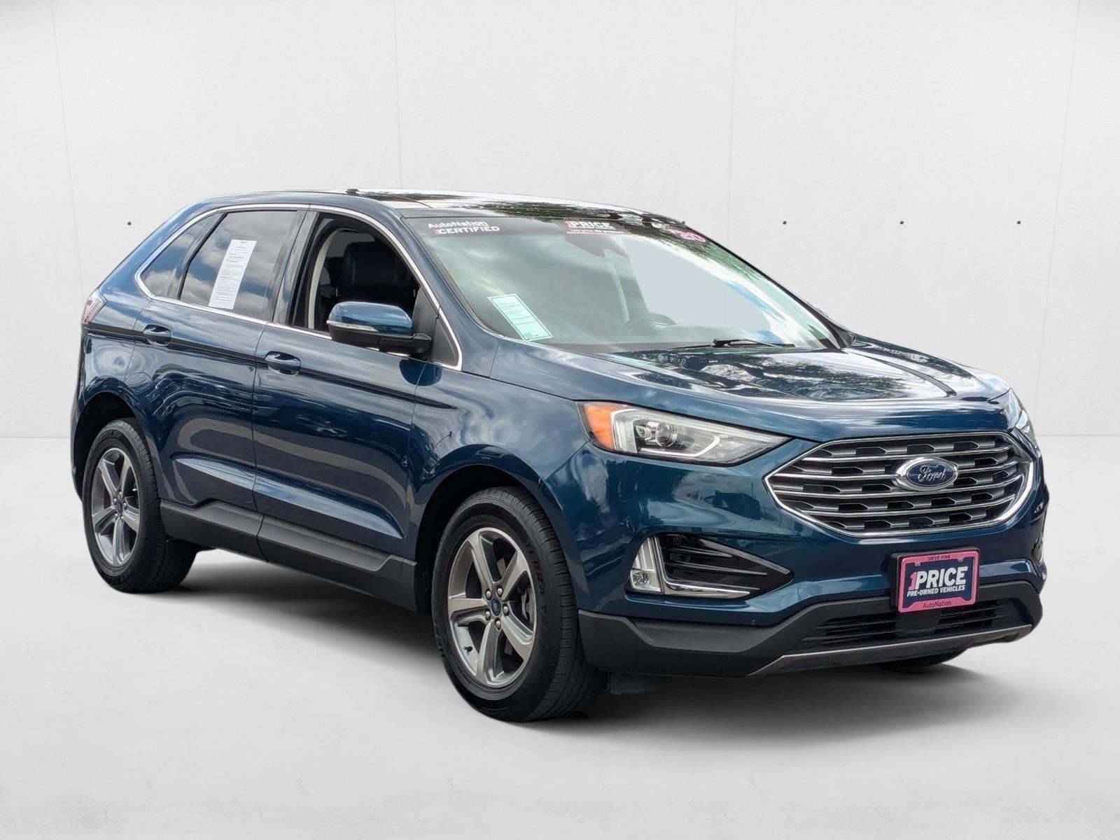 2020 Ford Edge SEL photo 3