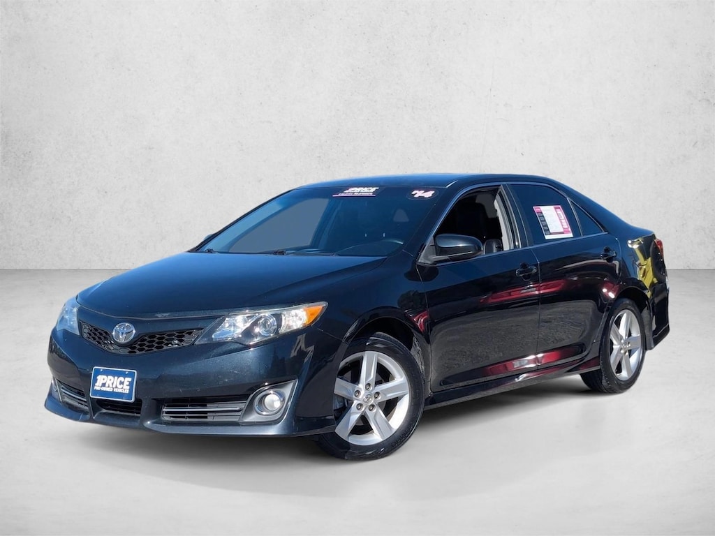 Used 2014 Toyota Camry SE 4dr Car