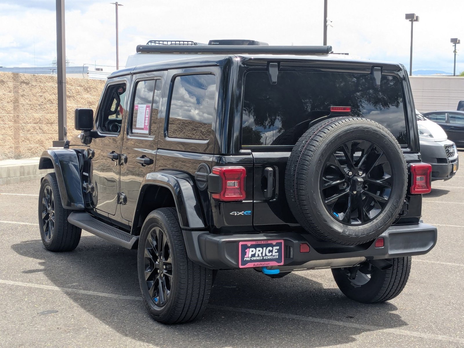 2023 Jeep Wrangler 4xe Sahara photo 3