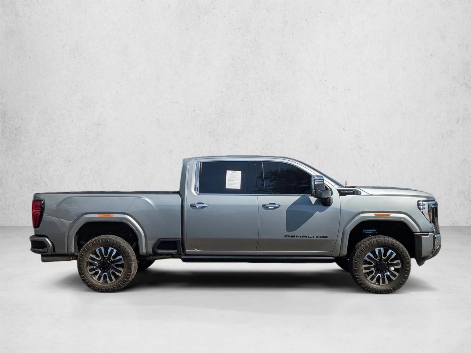 2024 Gmc Sierra 2500 HD Denali Ultimate photo 4