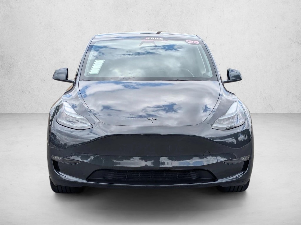 Used 2025 Tesla Model Y Long Range Sport Utility