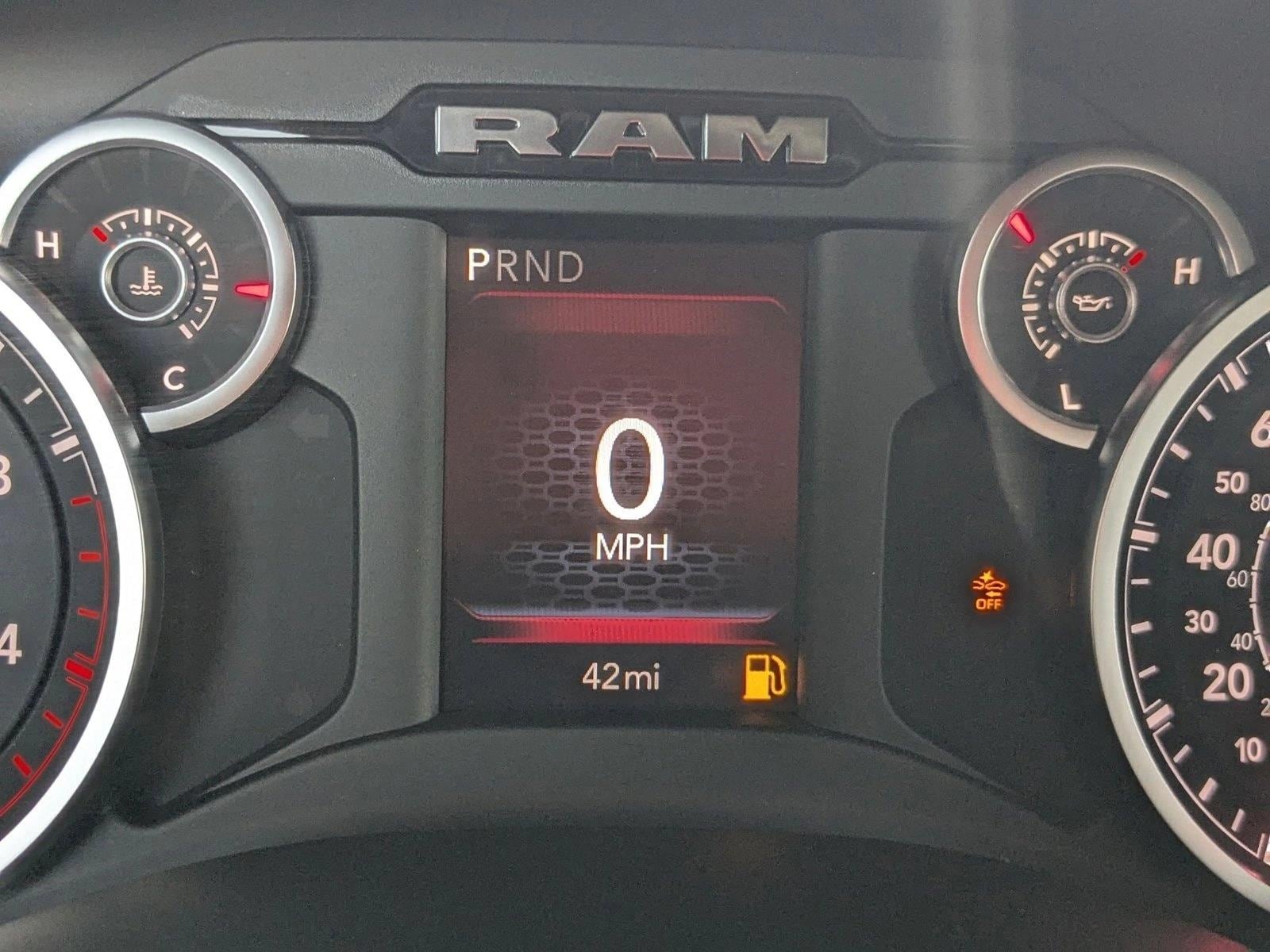 2025 RAM 2500 Tradesman - Photo 11