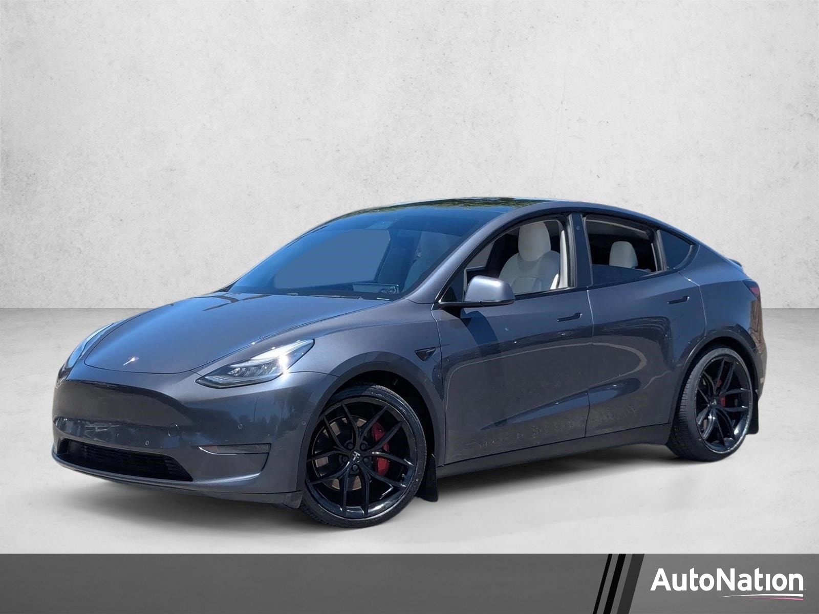 2020 Tesla Model Y Performance Dual Motor All-Wheel Drive's photo