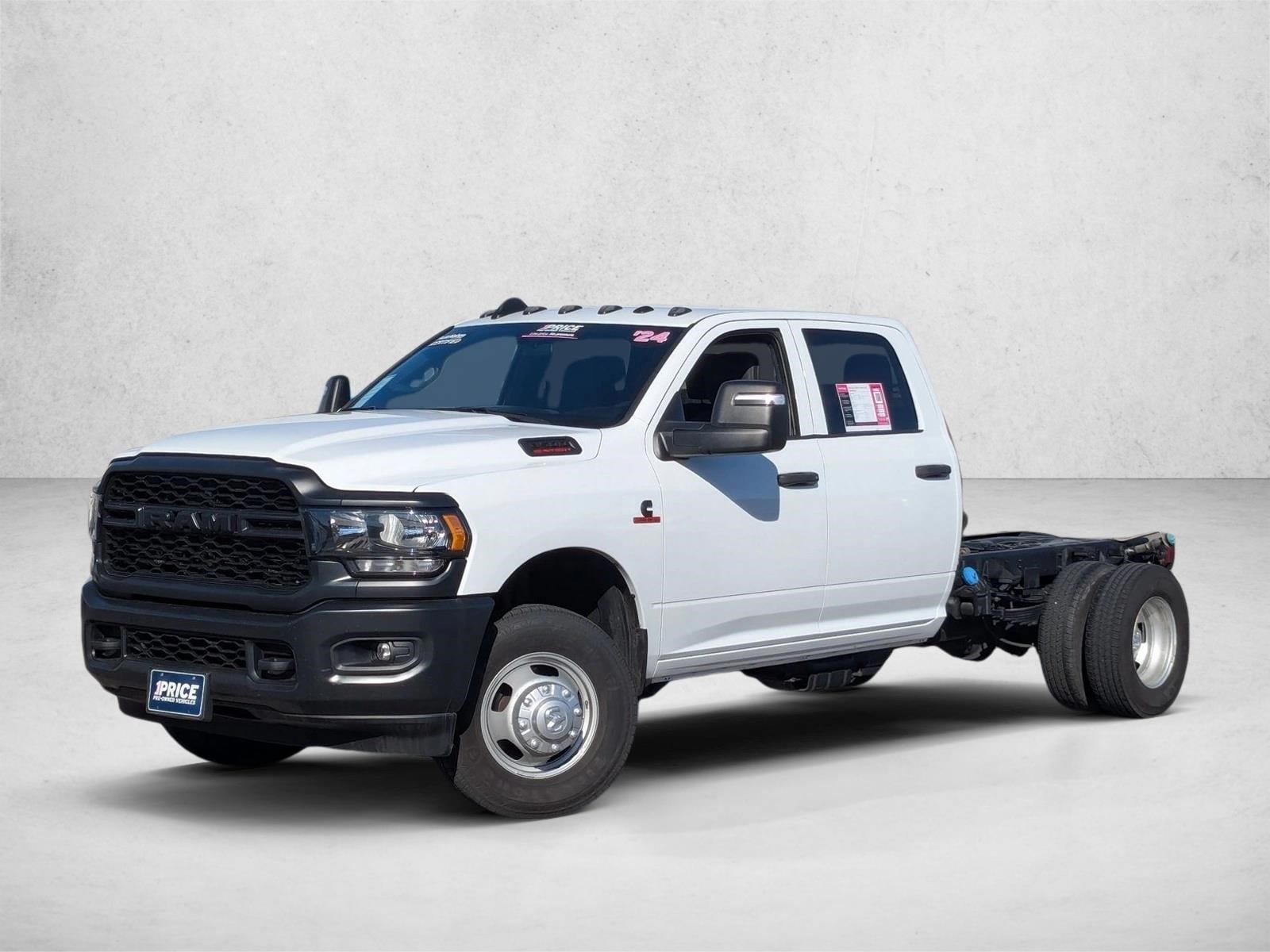 2024 RAM Ram 3500 Chassis Cab Tradesman's photo