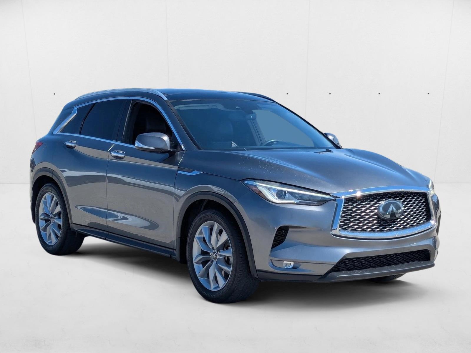 2020 Infiniti QX50 Luxe photo 3