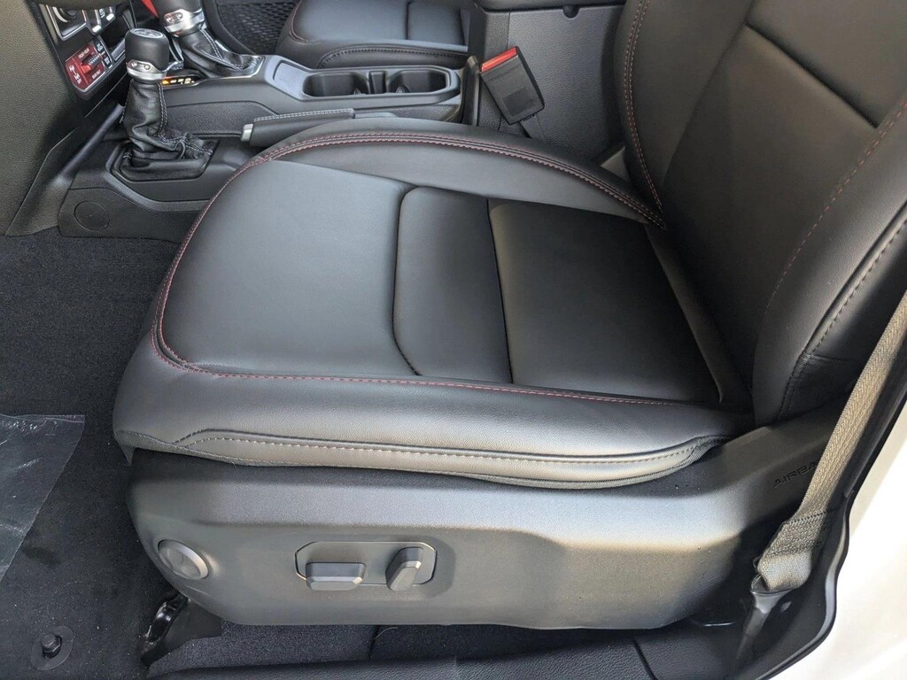 New 2026 Jeep Wrangler Rubicon X SUV