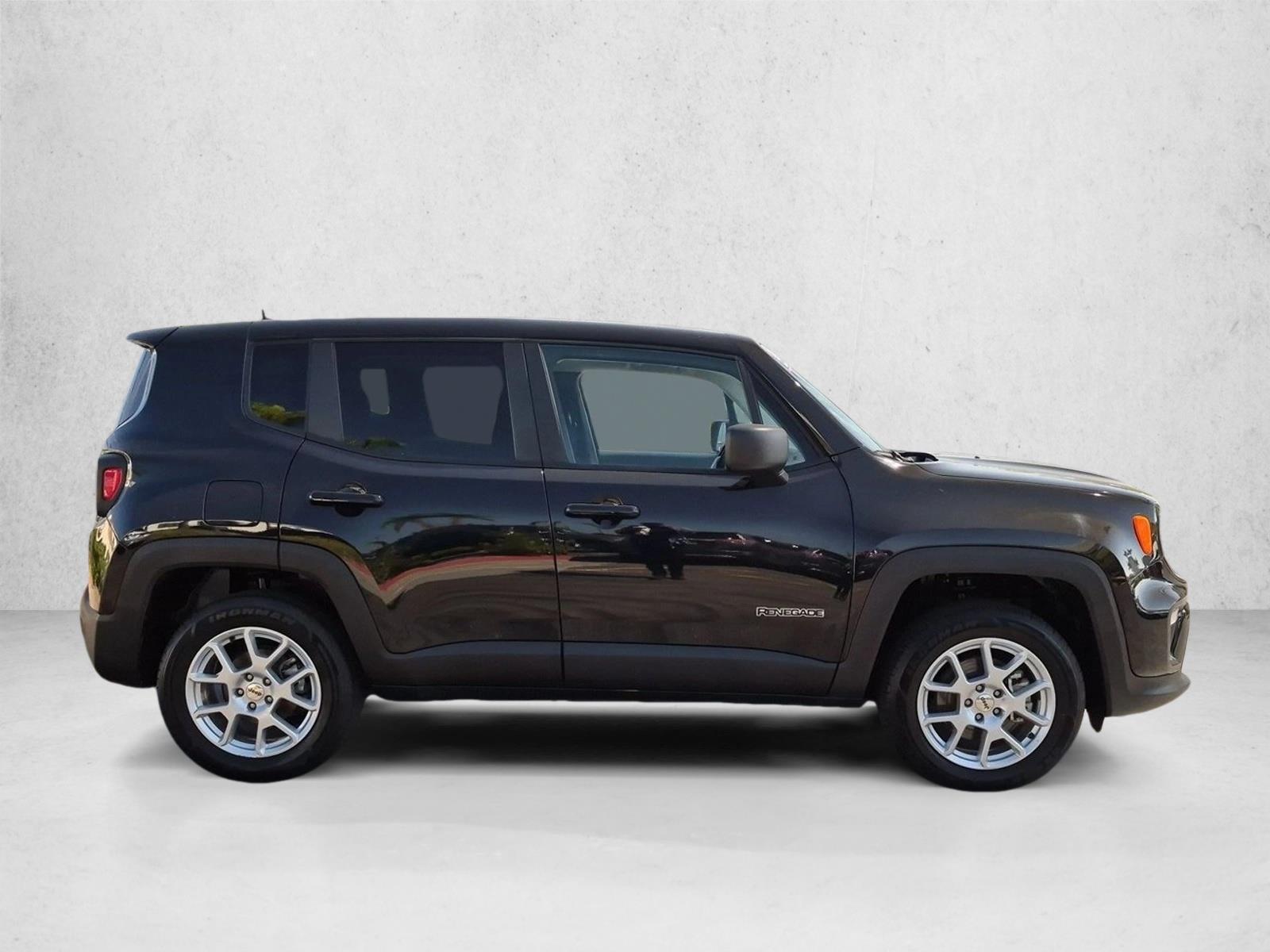 Used 2023 Jeep Renegade Latitude Sport Utility