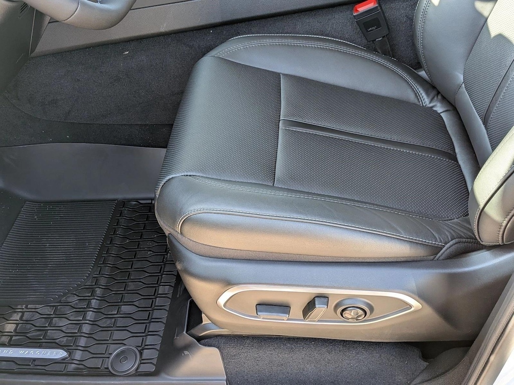 New 2026 Jeep Grand Wagoneer Upland SUV
