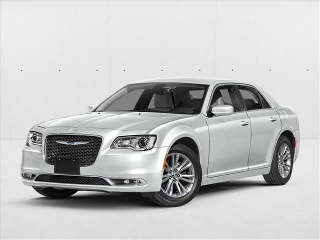 2023 Chrysler 300 C's photo