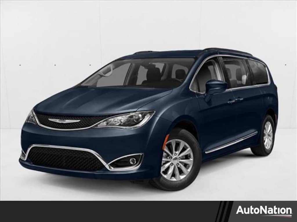 Used 2020 Chrysler Pacifica Touring L Mini-van Passenger