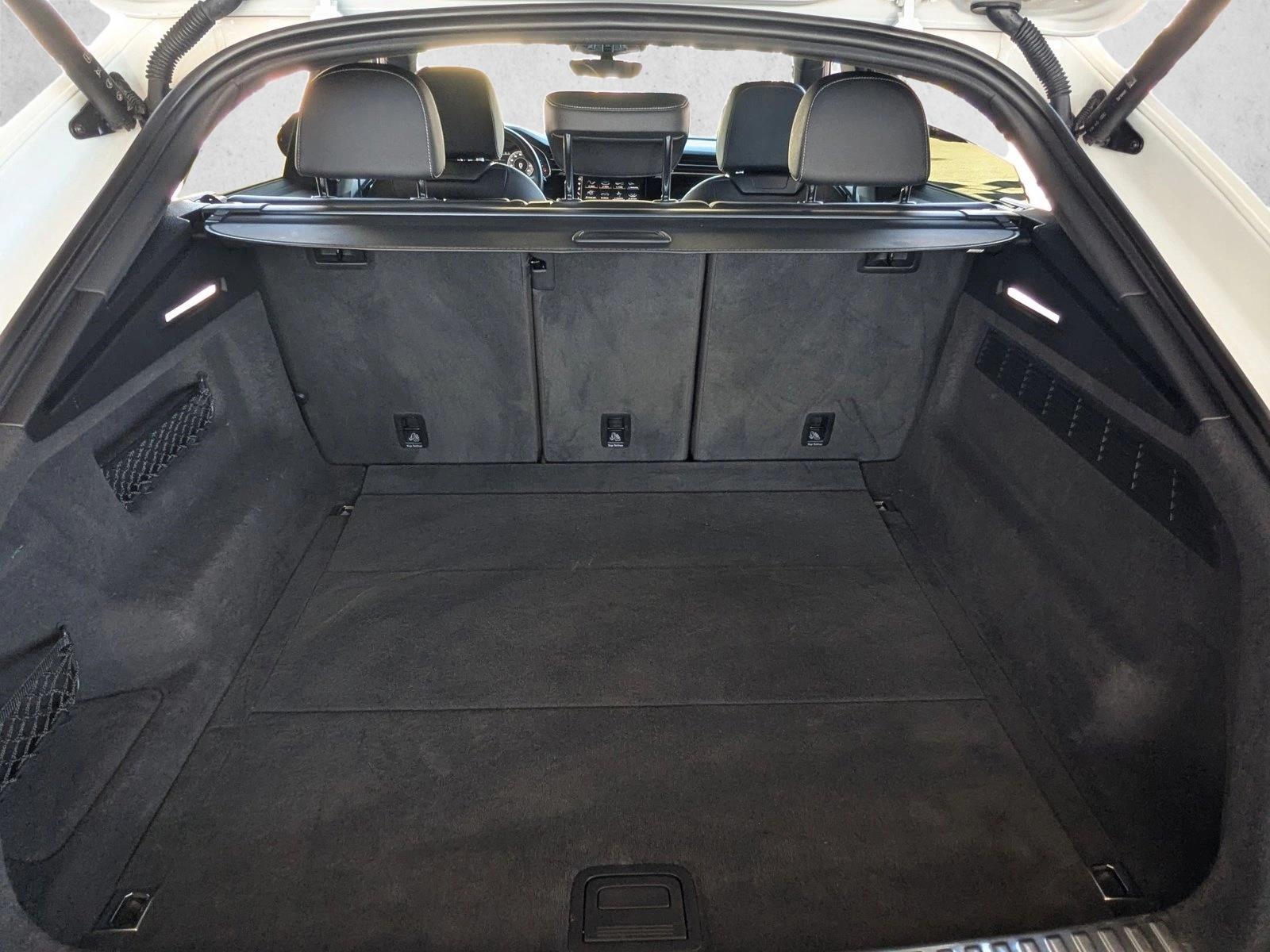 2022 Audi Q8 Premium Plus photo 5