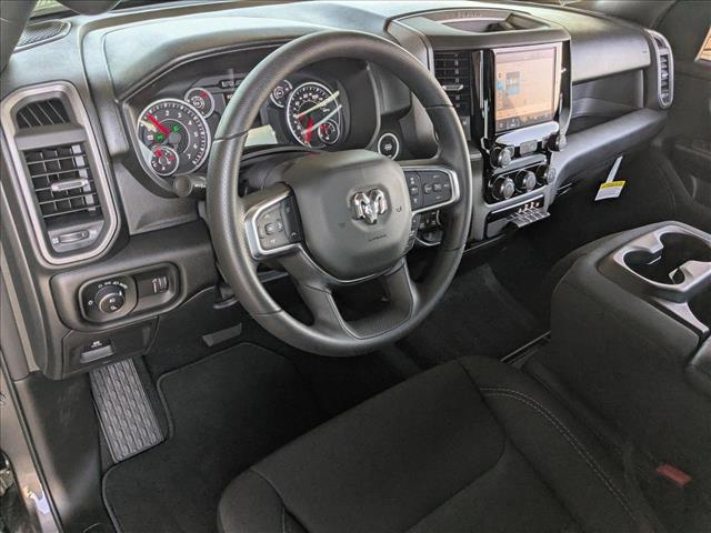2025 Ram 1500 Tradesman photo 3