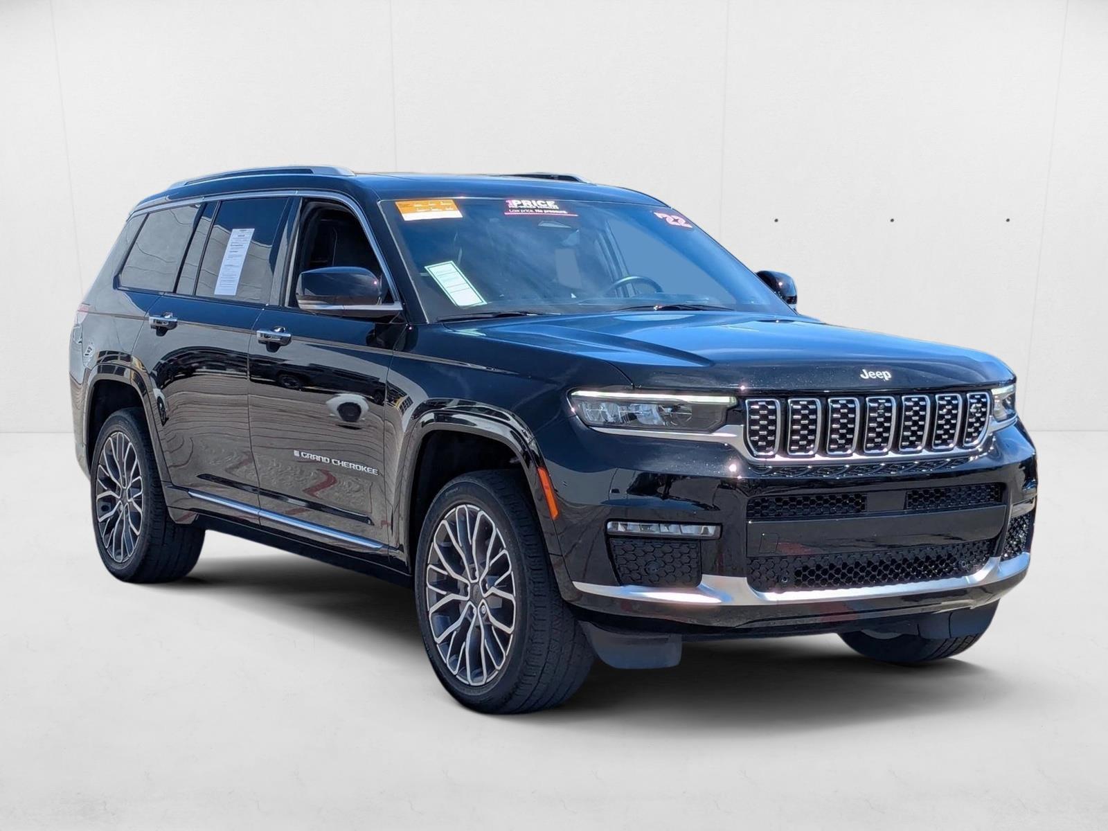 2022 Jeep Grand Cherokee L Summit Reserve photo 3