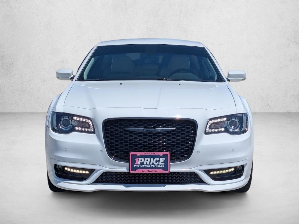 Certified 2023 Chrysler 300 Touring L 4dr Car