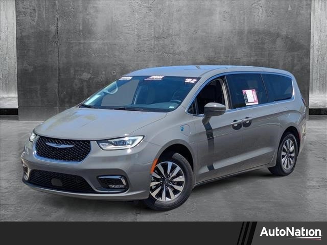2022 Chrysler Pacifica Hybrid
