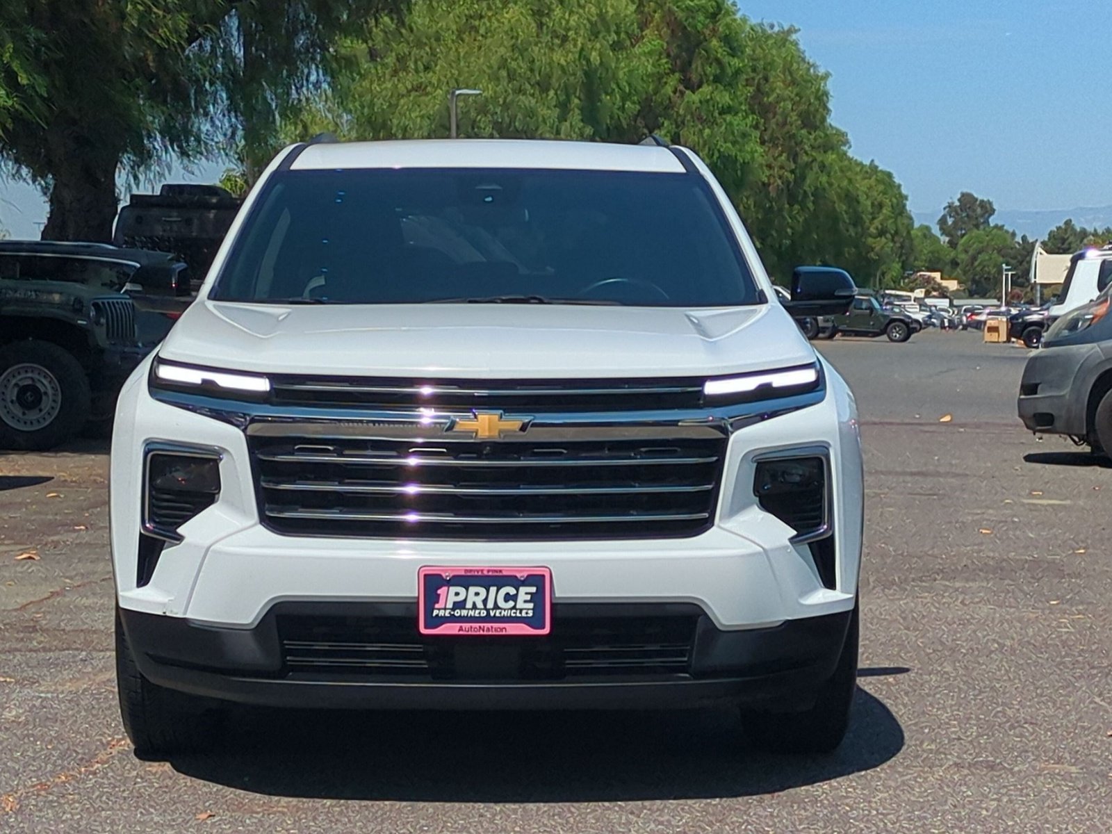 Used 2024 Chevrolet Traverse FWD LT Sport Utility