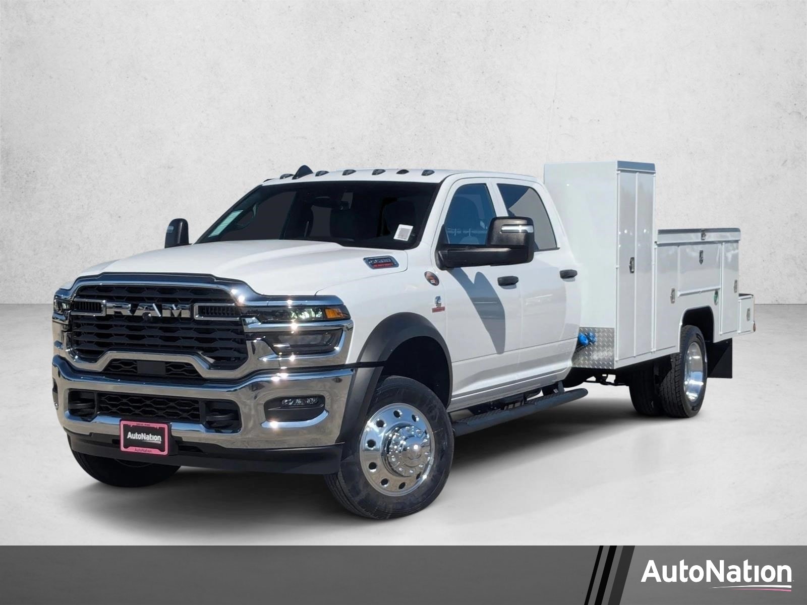 2026 RAM 5500 Big Horn 4X4 Crew Cab DRW 197" WB's photo