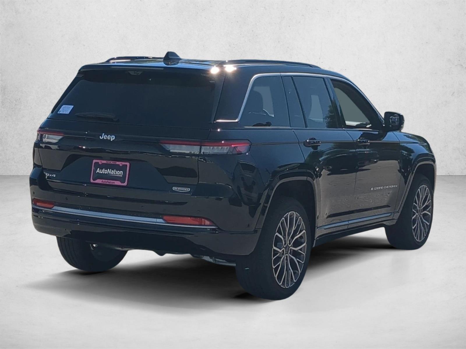 New 2027 Jeep Grand Cherokee 2 Row Summit SUV