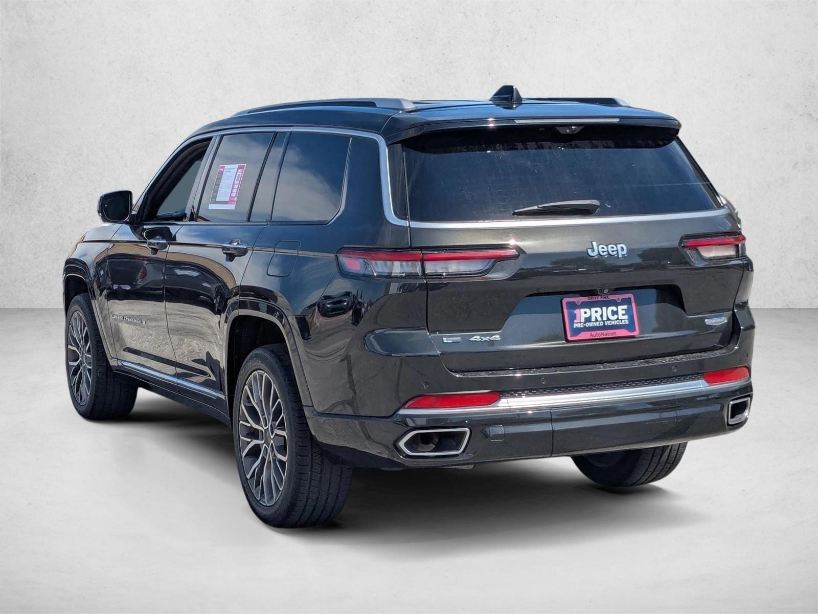 2023 Jeep Grand Cherokee L Summit Reserve photo 3