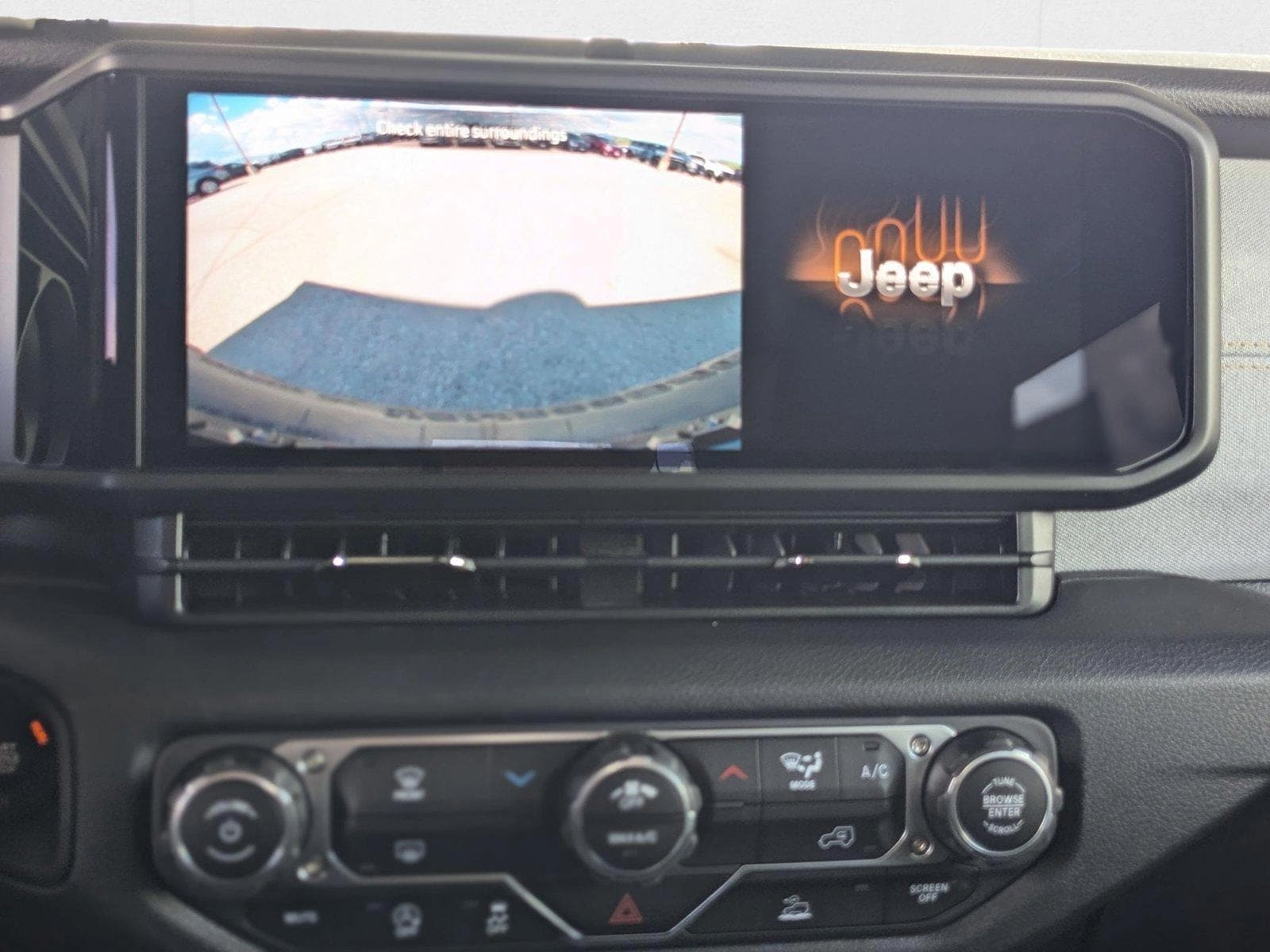 2025 Jeep Wrangler 2-Door Willys - Photo 13