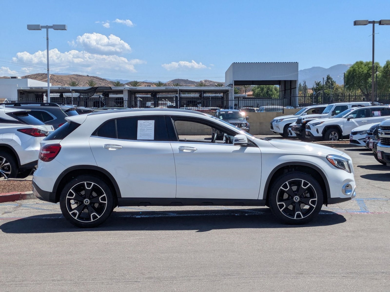 2020 Mercedes Benz GLA 250 photo 4