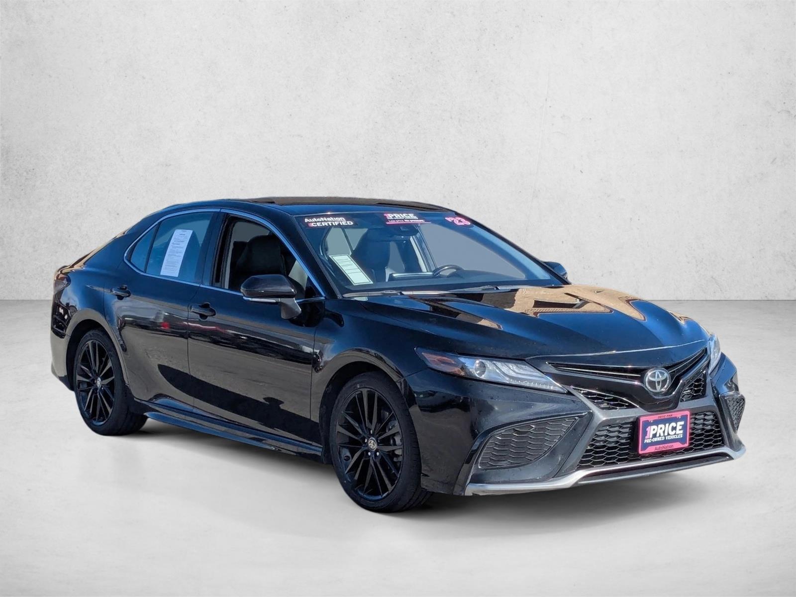 2023 Toyota Camry XSE photo 3
