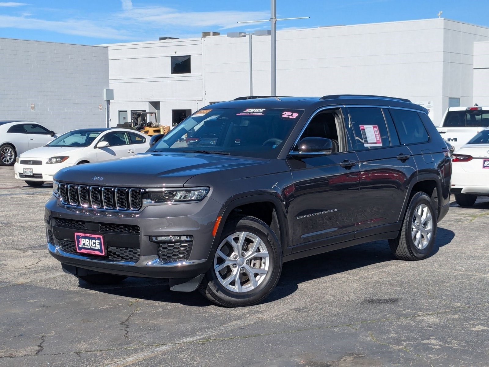 2023 Jeep Grand Cherokee L Limited's photo