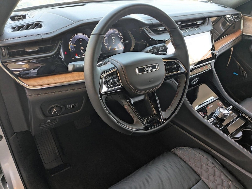 New 2026 Jeep Grand Cherokee Summit SUV