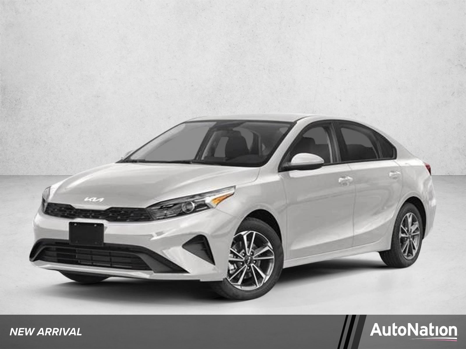 2024 Kia Forte LXS AT's photo