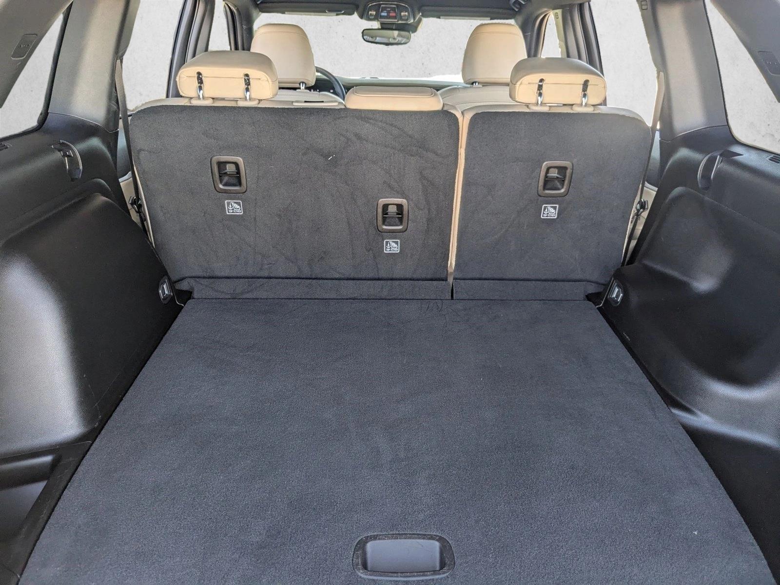 2023 Jeep Grand Cherokee Limited photo 5