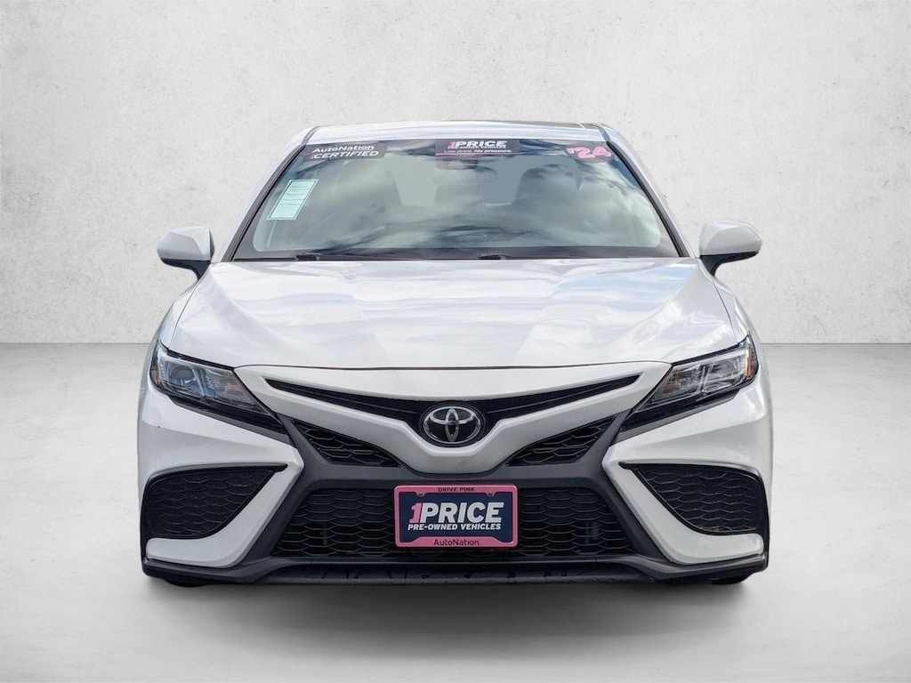 Used 2024 Toyota Camry SE 4dr Car