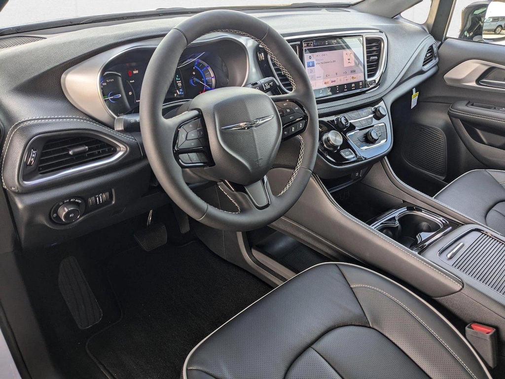 New 2025 Chrysler Pacifica Hybrid Hybrid Premium S Appearance Pkg Van Passenger Van