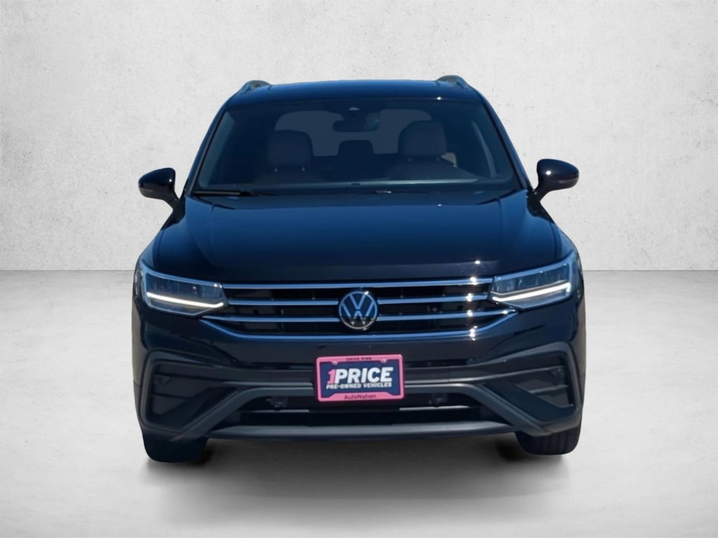 Used 2024 Volkswagen Tiguan SE Sport Utility