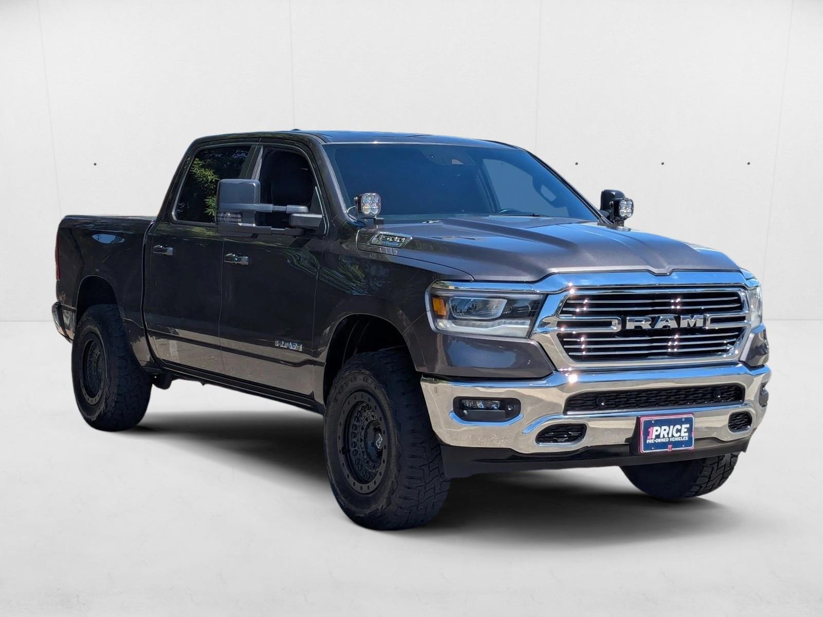 2023 Ram 1500 Laramie photo 3