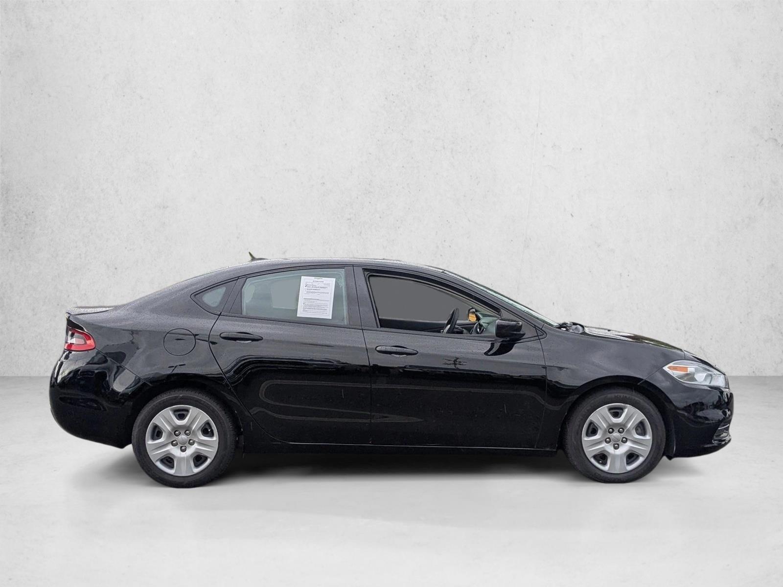 2013 Dodge Dart SE photo 4