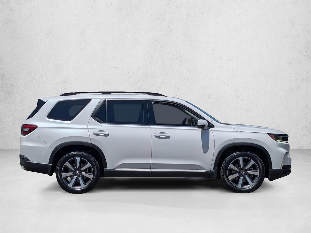 Used 2023 Honda Pilot Touring Sport Utility
