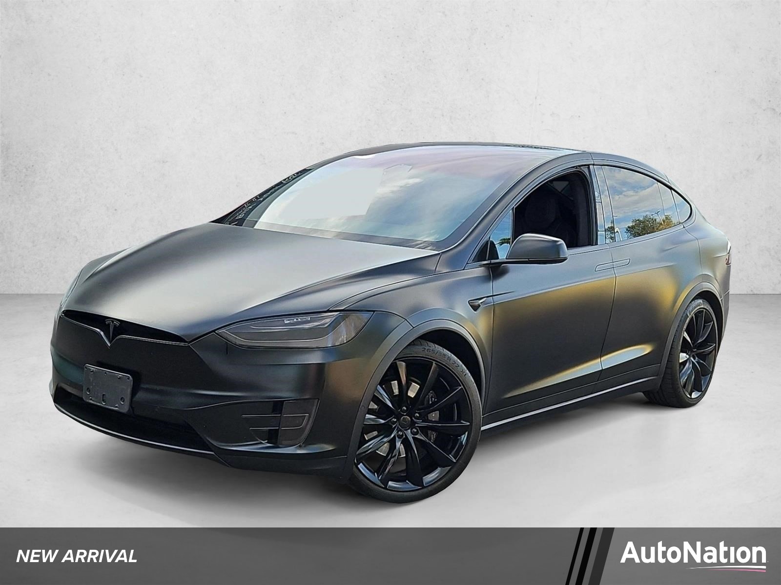 Used 2018 Tesla Model X 100D with VIN 5YJXCAE24JF143686 for sale in Santa Clarita, CA