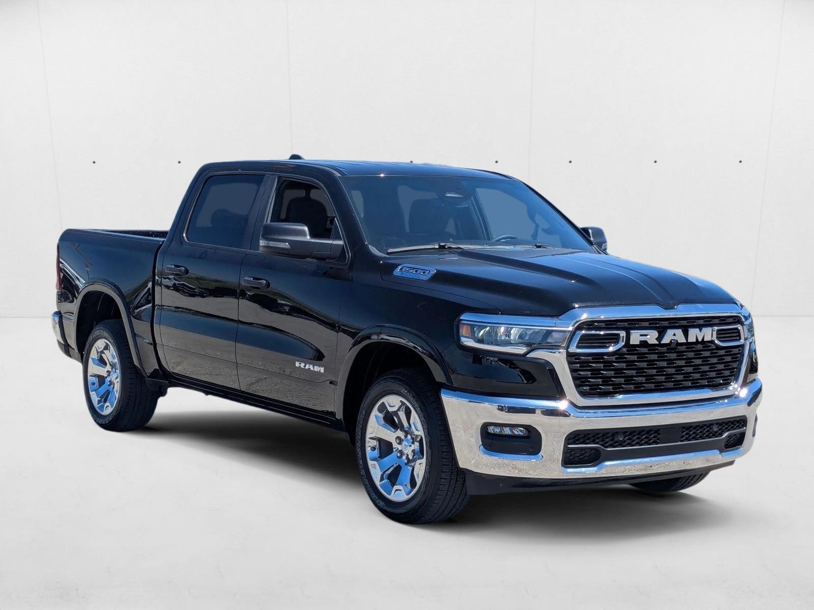 2025 Ram 1500 Big Horn photo 3