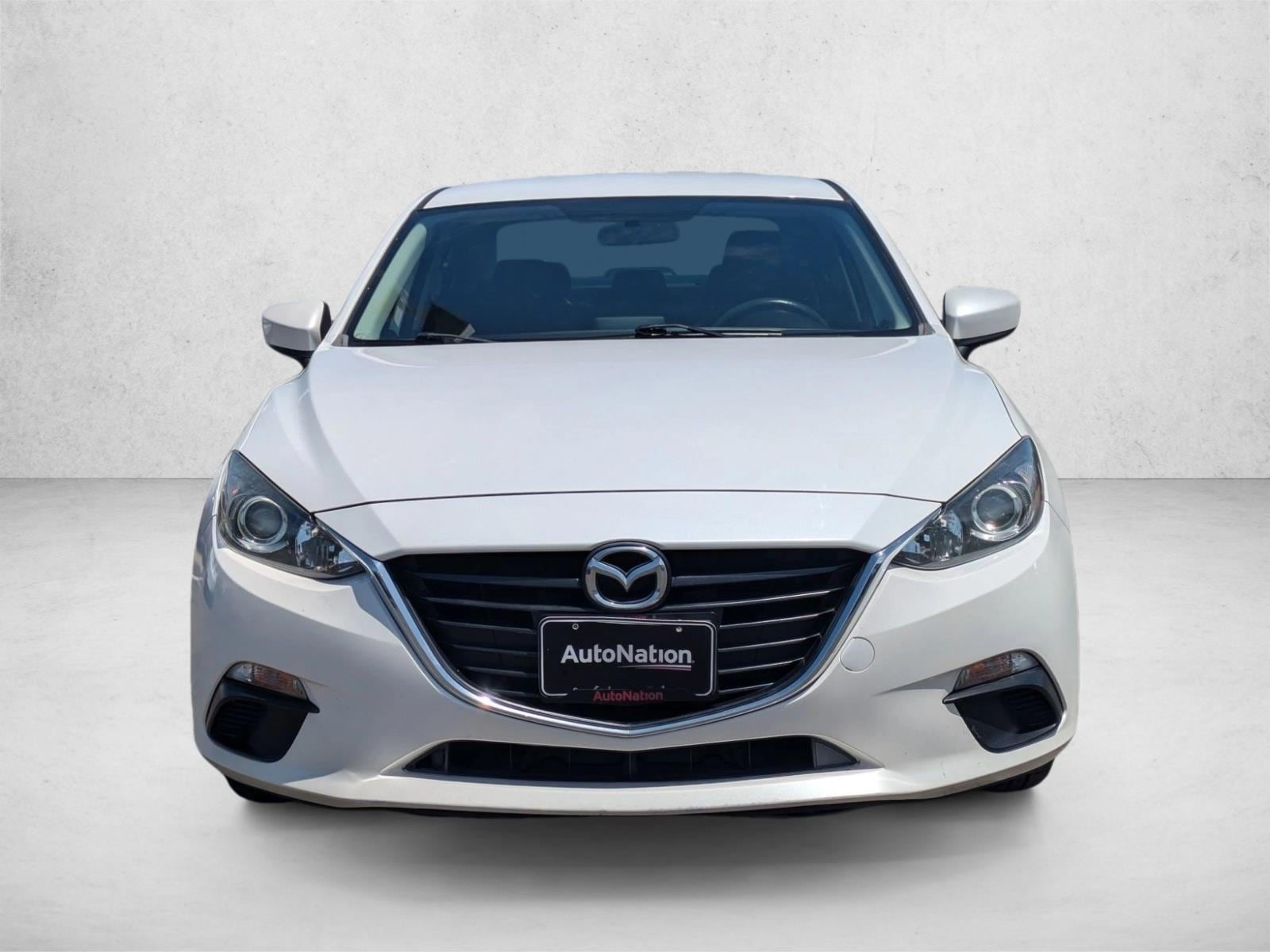 2015 Mazda Mazda3 i Sport photo 2