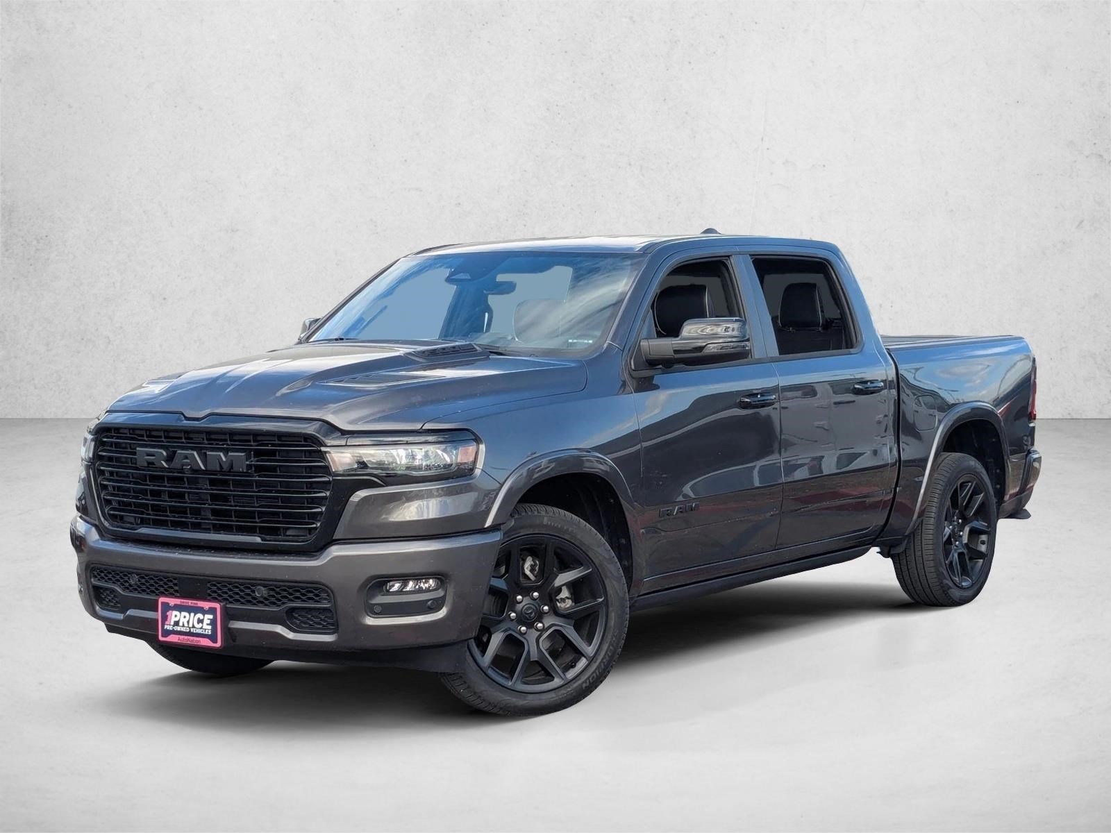 2025 RAM Ram 1500 Pickup Laramie's photo