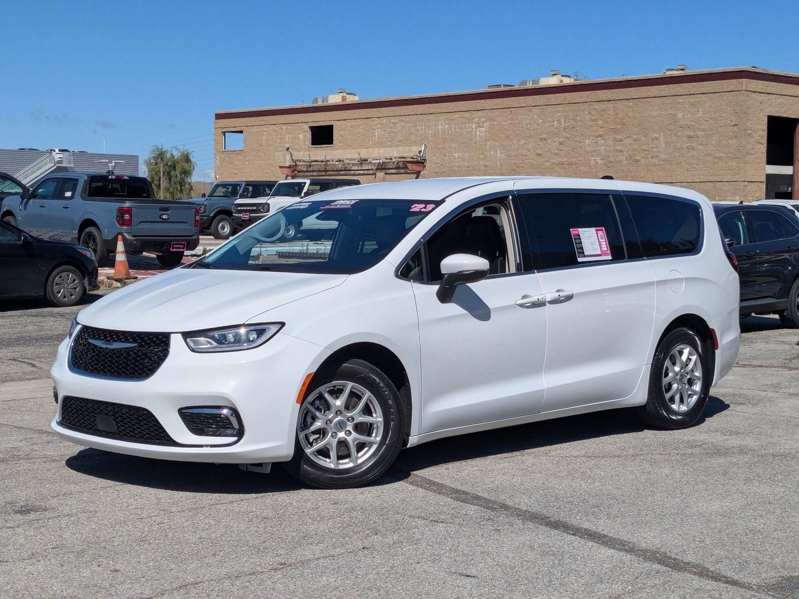2023 Chrysler Pacifica Touring L