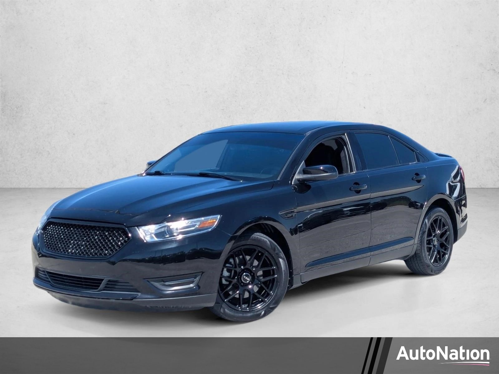 2017 Ford Taurus SEL FWD's photo