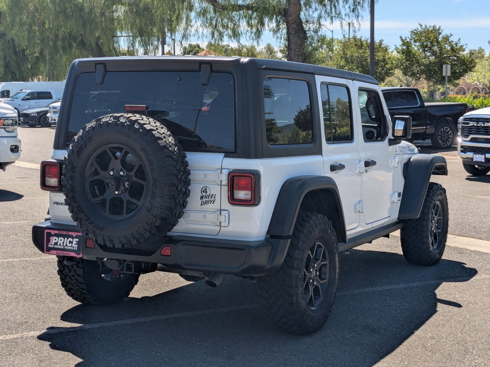 2025 Jeep Wrangler 4xe Willys photo 5