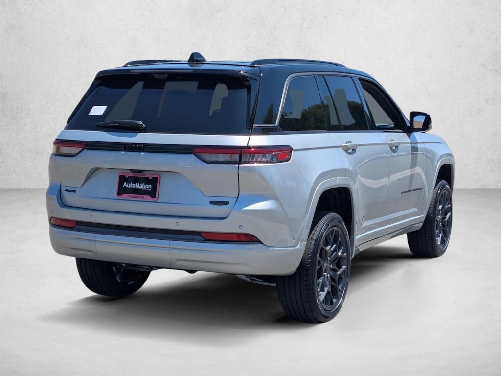 New 2026 Jeep Grand Cherokee Summit SUV